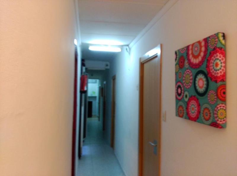 Single Room with Shared Bathroom image 1