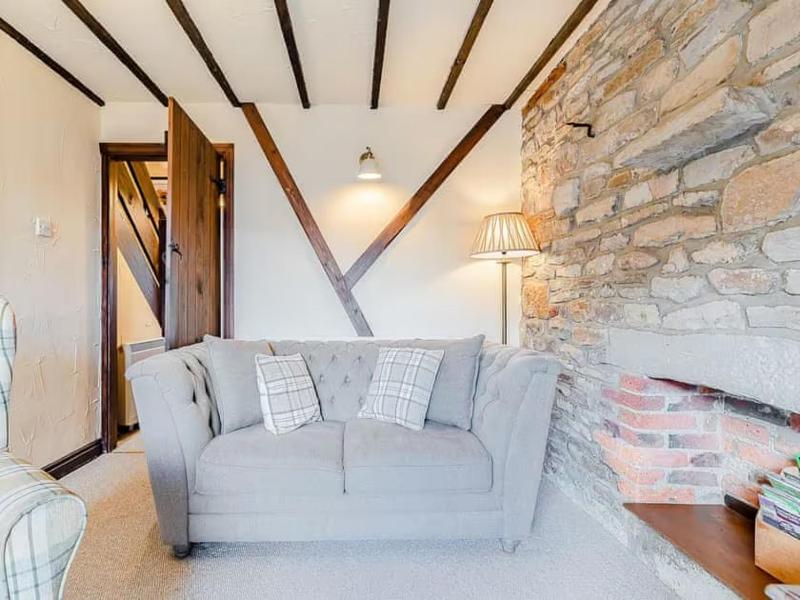 Bluebell Cottage image 2