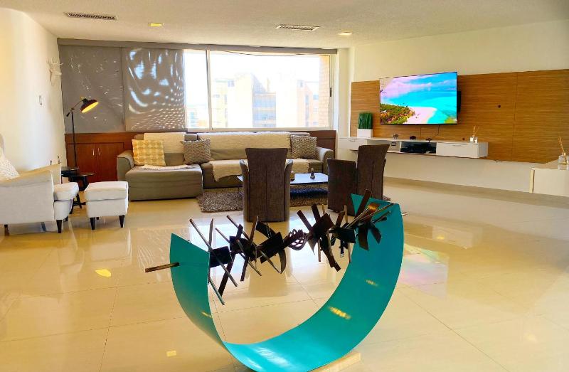 Real Suite Images