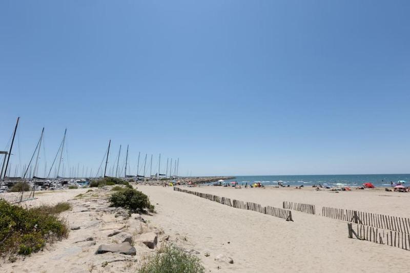 Super Studio Grande Motte - Front de Mer - image 4