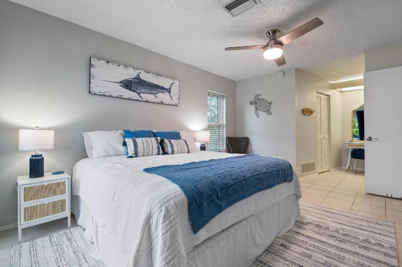 Seas the Day! Private Heated Pool Home! - image 37