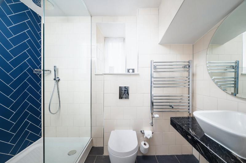 Standard Room image 3