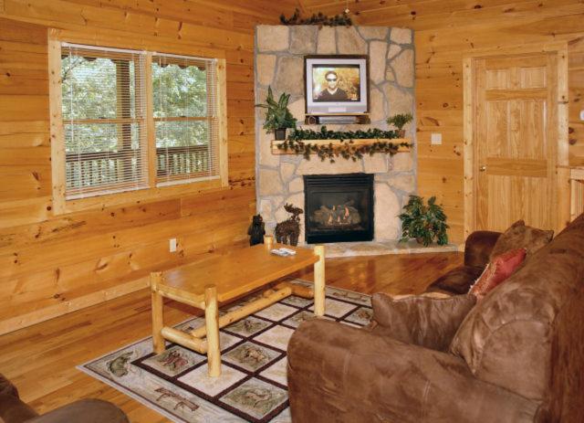 Honey Bear Hideaway - image 24