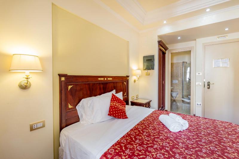 Single Room image 3