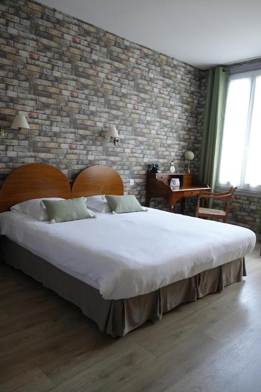 Comfort Double Room image 3