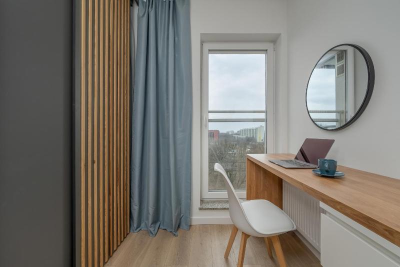 Modern & Cozy Przedmiejska Apartment in Wroclaw by Noclegi Renters - image 18