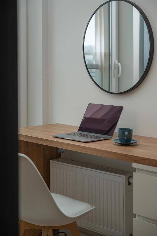 Modern & Cozy Przedmiejska Apartment in Wroclaw by Noclegi Renters - image 17