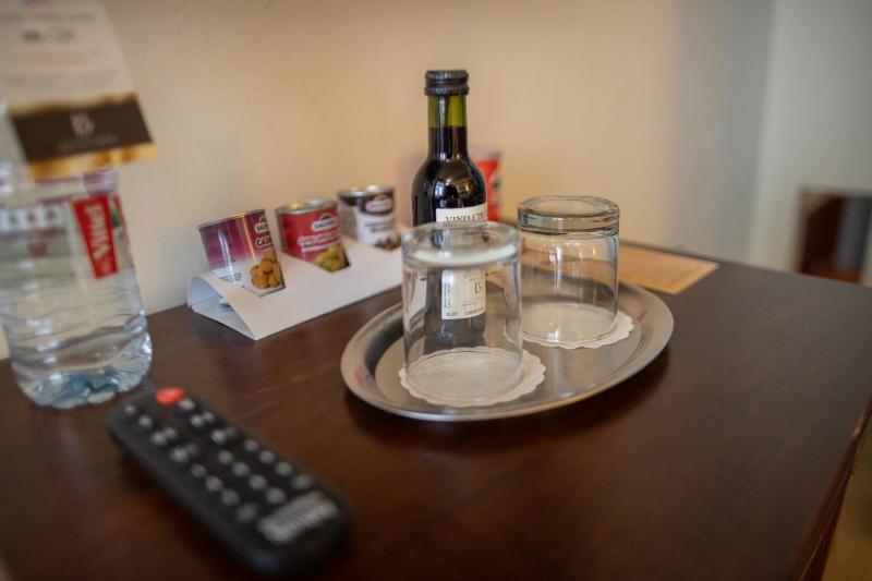 Standard Single Room image 3