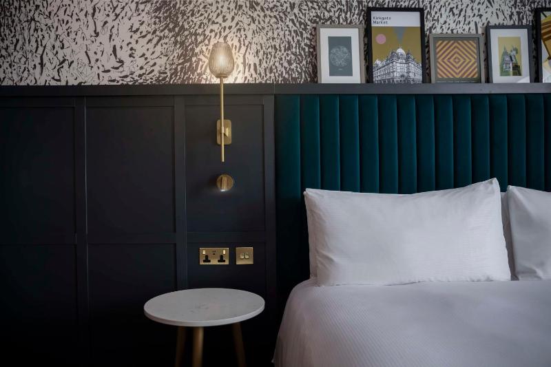 DoubleTree By Hilton Leeds City Centre - image 12