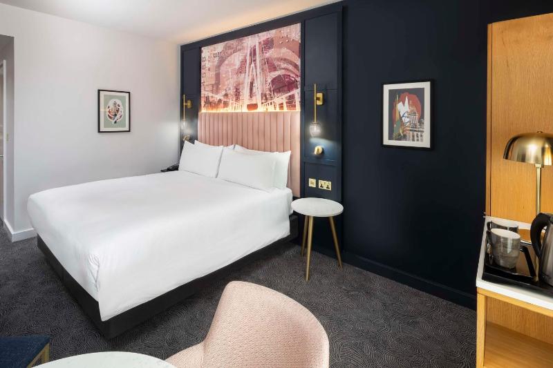 DoubleTree By Hilton Leeds City Centre - image 49