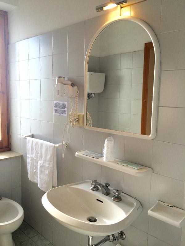Quadruple Room image 3