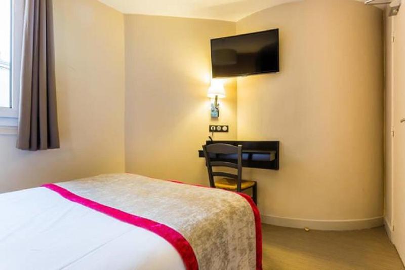 Two Adjacent Double Rooms (non communicating) image 2