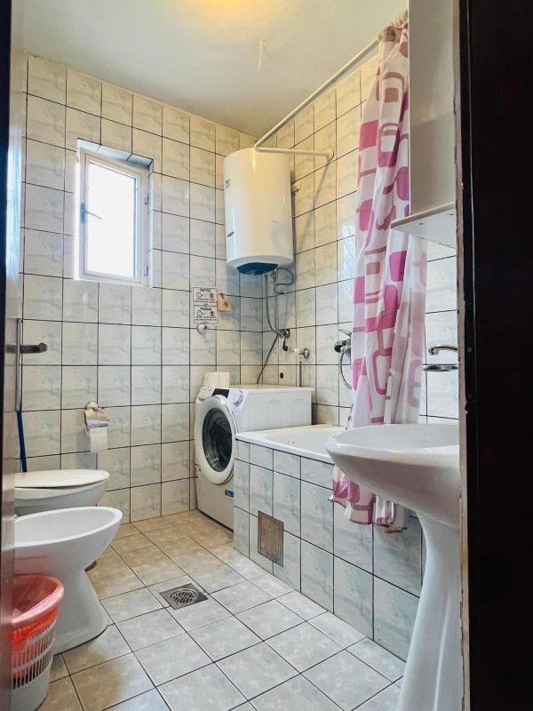 Quadruple Room with Terrace image 2