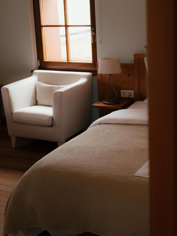 Double Room M image 1