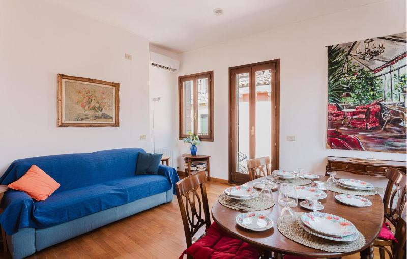 One-Bedroom Apartment image 1