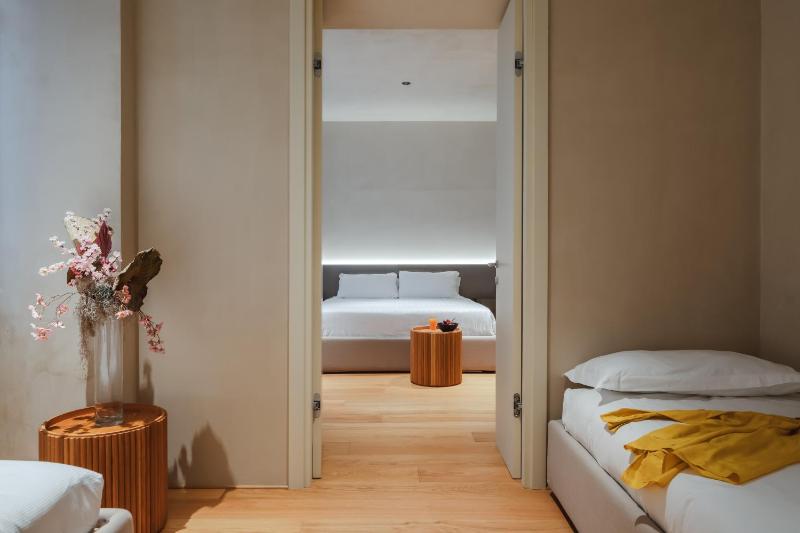 Deluxe Family Room - Annex image 2