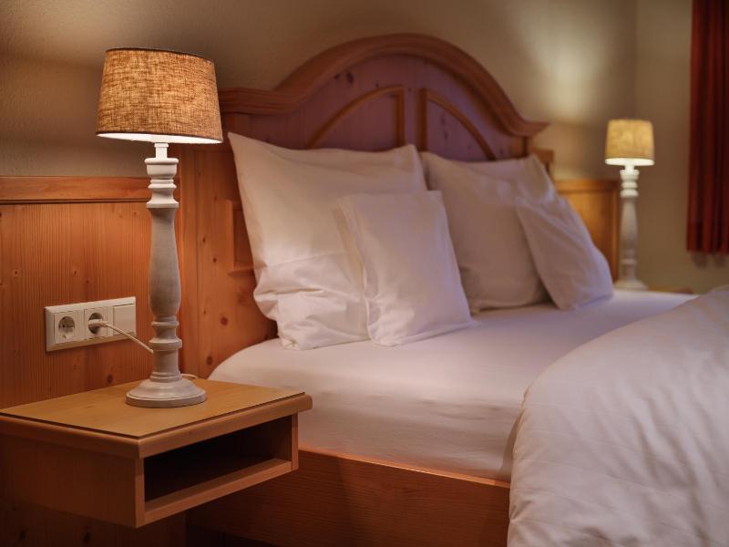 Double Room M image 4