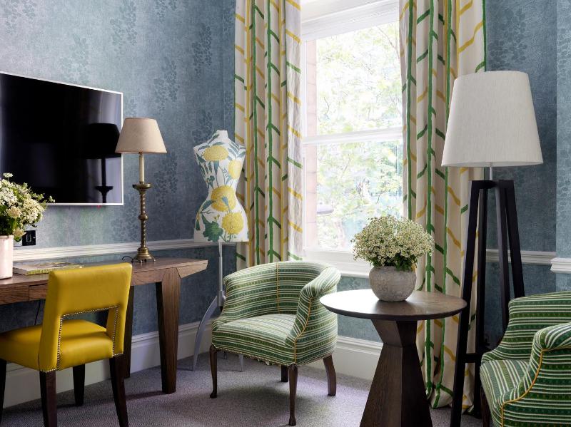 Superior Double Room image 4