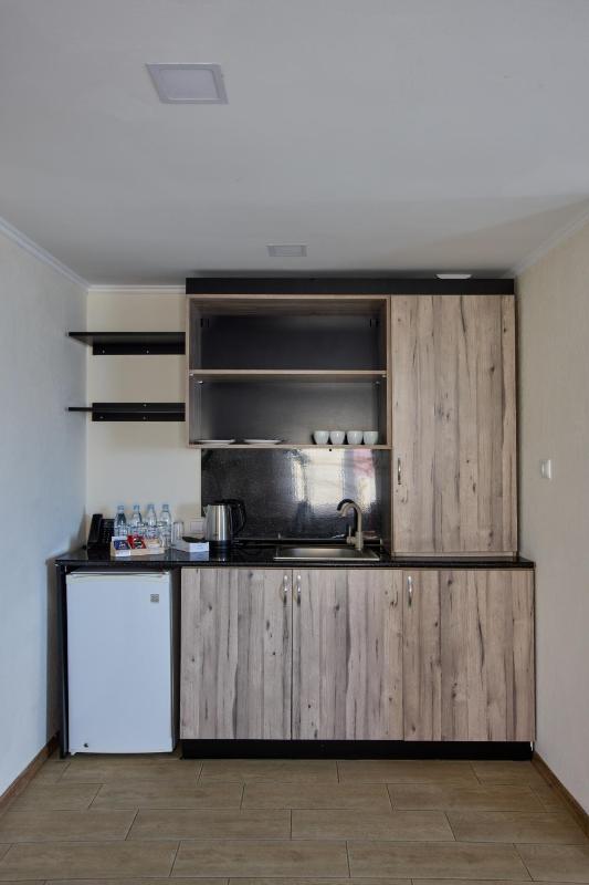 Deluxe Two-Bedroom Cottage image 3