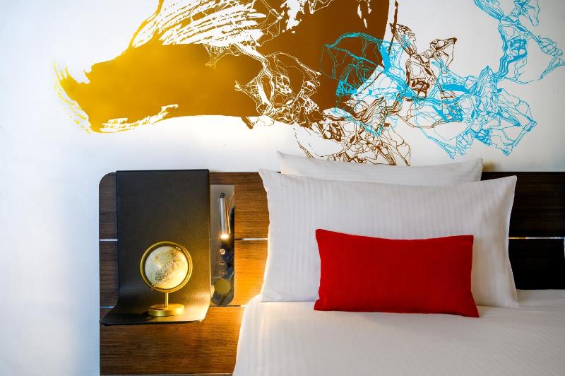 Executive King Room image 3