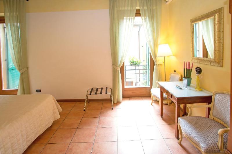 Veronetta House - image 15