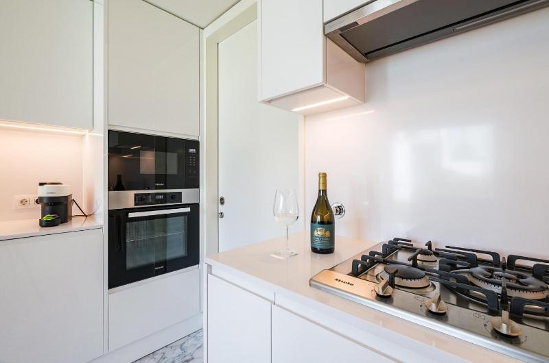 Portugal Portfolio - Legacy Apartment - image 27