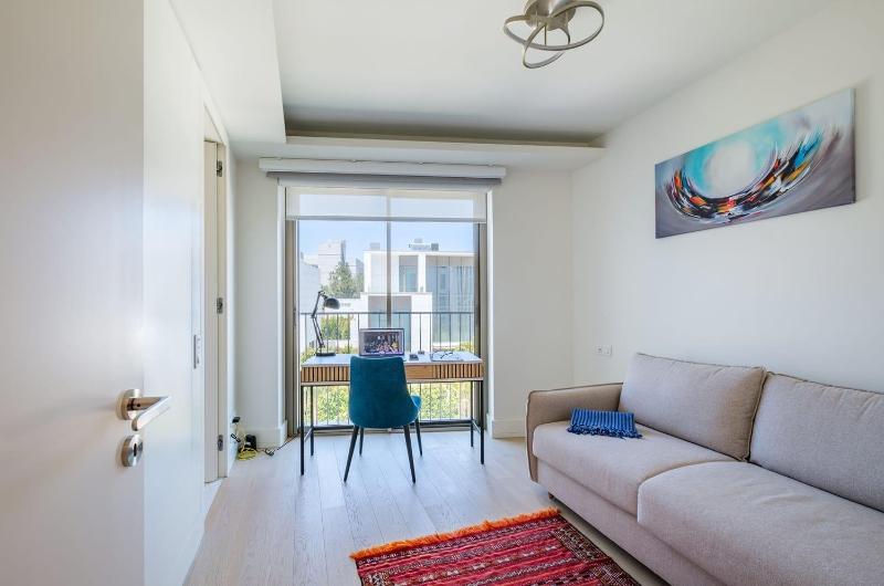 Portugal Portfolio - Legacy Apartment - image 3