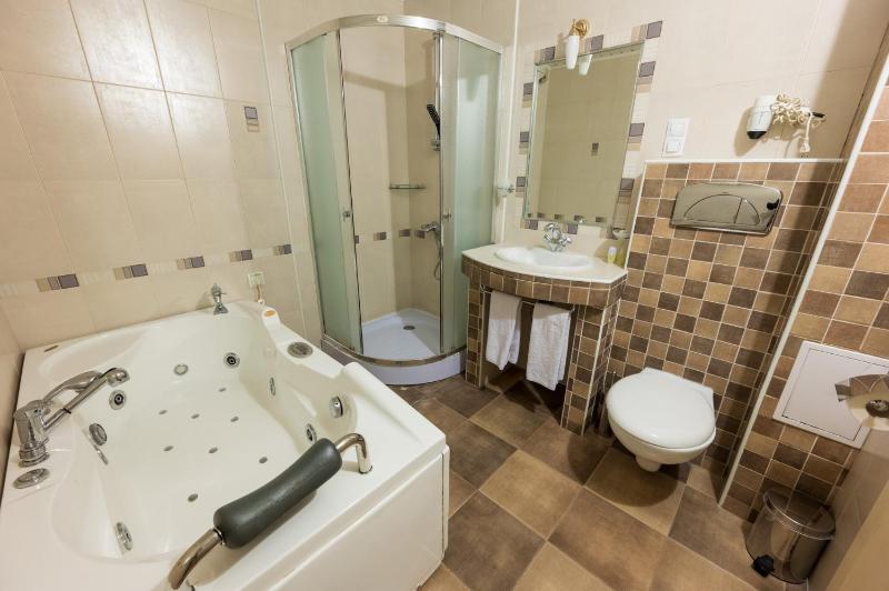 Superior Apartment image 3