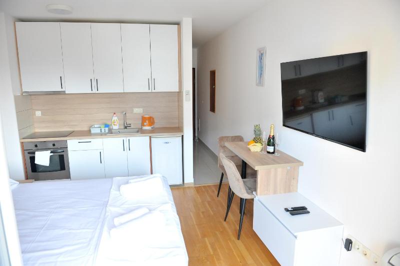 TORO Orca apartments - image 12