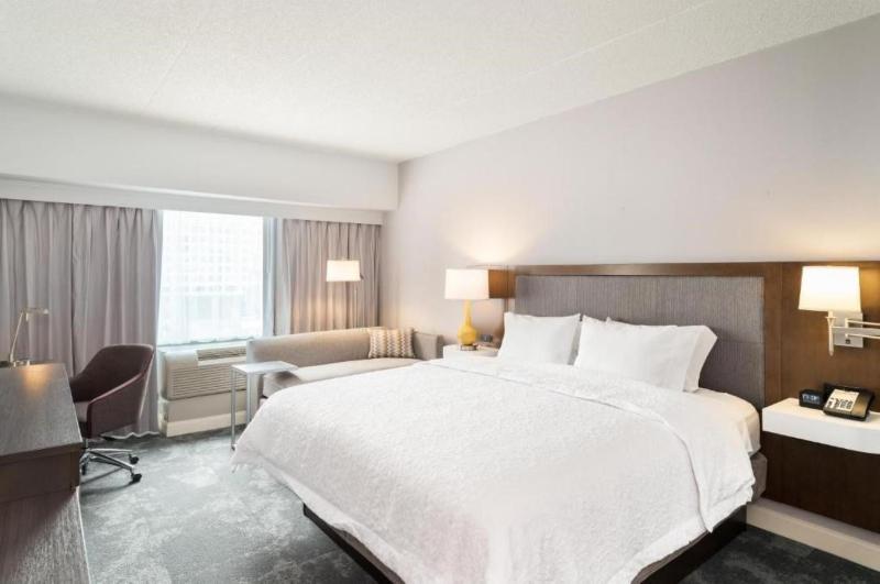 Hampton Inn Philadelphia Center City-Convention Center - image 14