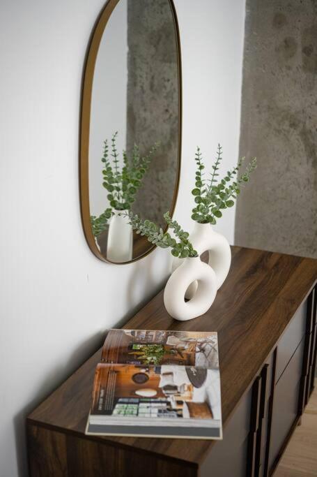 Luxury Full Floor Chelsea Apt St 7 - image 6