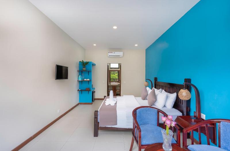 Tiny Home - image 15