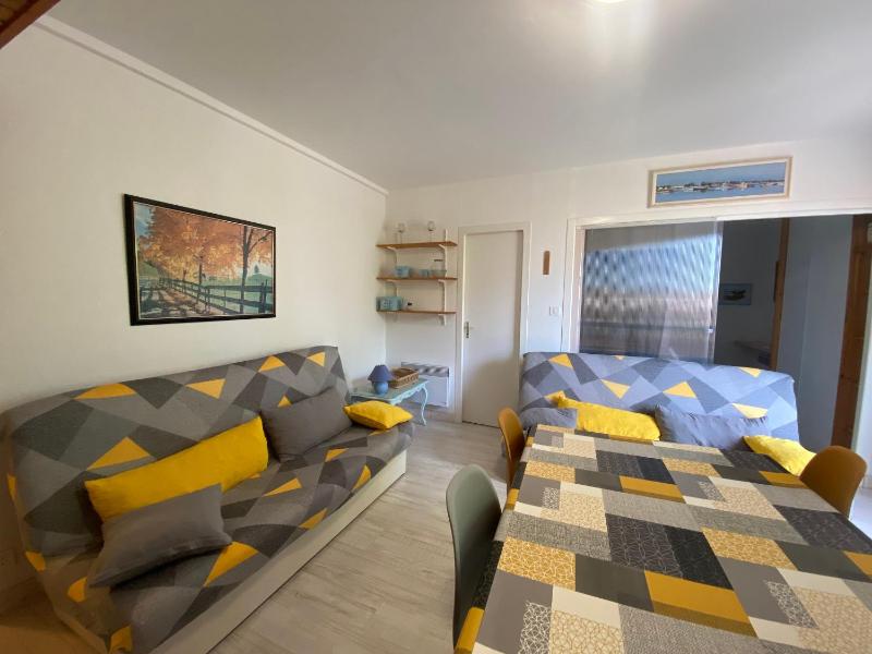 Apartment (5 Adults) image 2