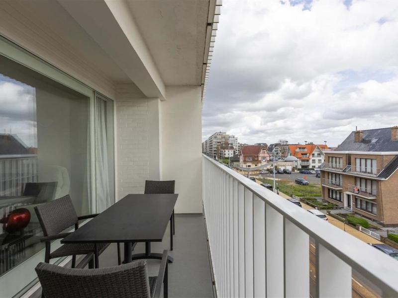 Apartment in Middelkerke near Sandy Beach - image 22