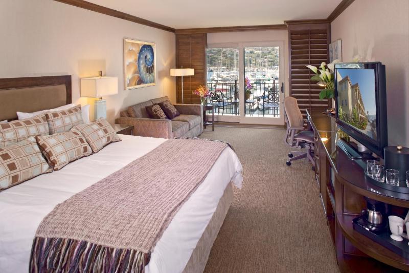 Superior King Room image 2