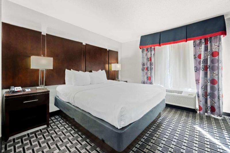 King Suite image 4