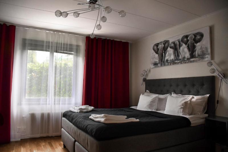 Double Room image 1