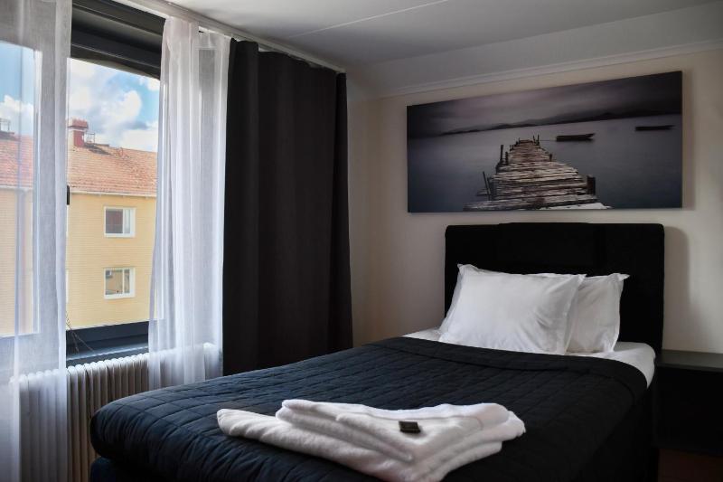 Single Room image 3