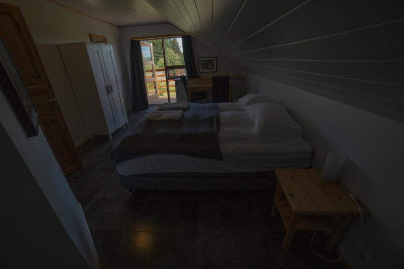 Double Room image 3