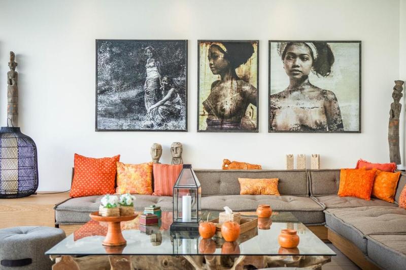 Stunning 6 Bedroom Villa Only 400m to the Beach - image 7