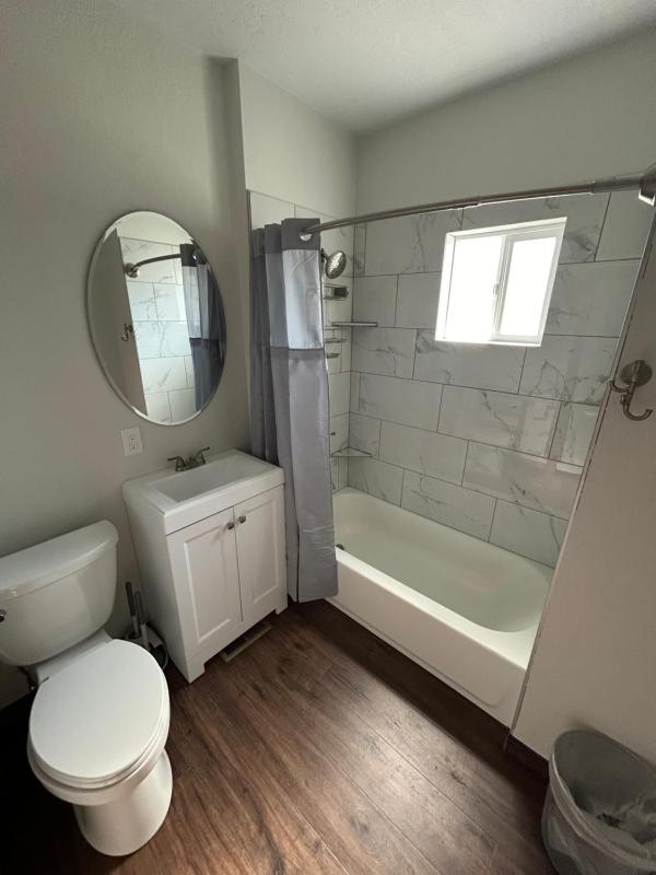 Three-Bedroom House image 4