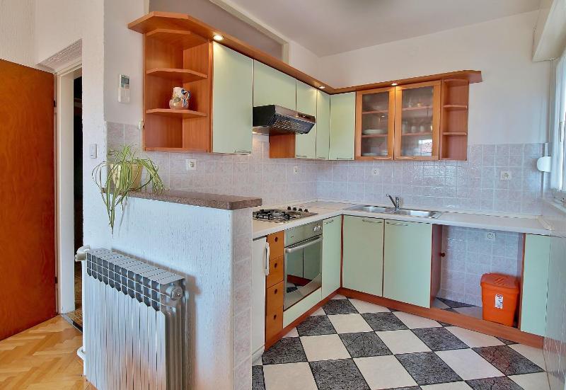 Apartments Darinka Beg - image 7