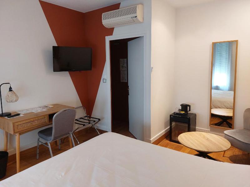 Superior Double Room image 1