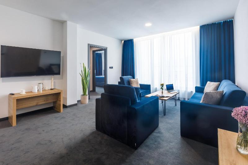 Blue Star Luxury Hotel - image 7