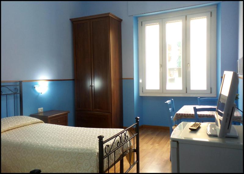 Double or Twin Room with Private External Bathroom image 3