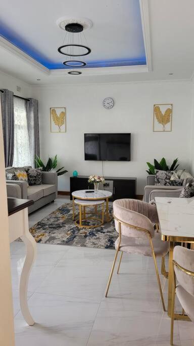 Emat Guesthouse - image 3