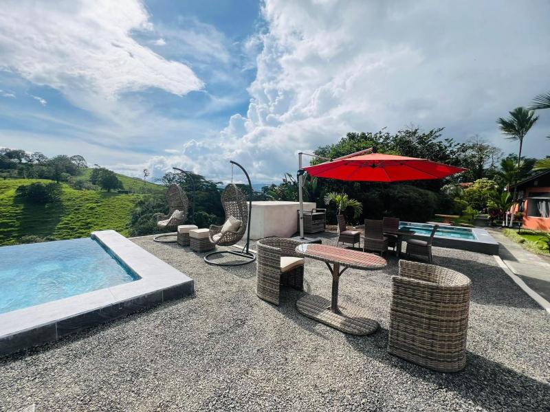 Chateau Arenal Hotel & Restaurante - image 6