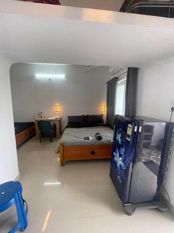 Caribbean Island Home Stay - image 9