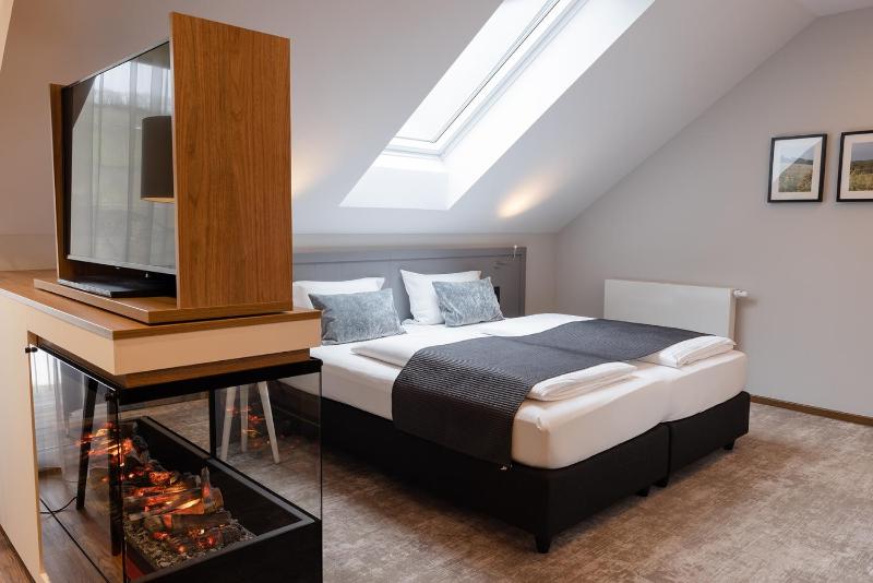 Suite with Balcony image 2
