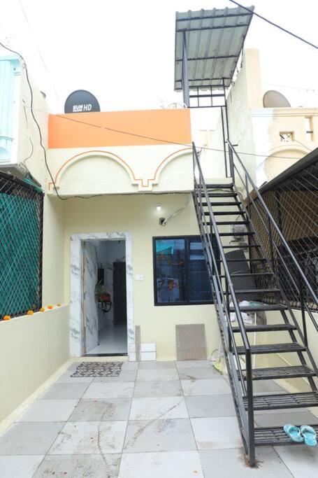 Satkar Home Stay - image 23